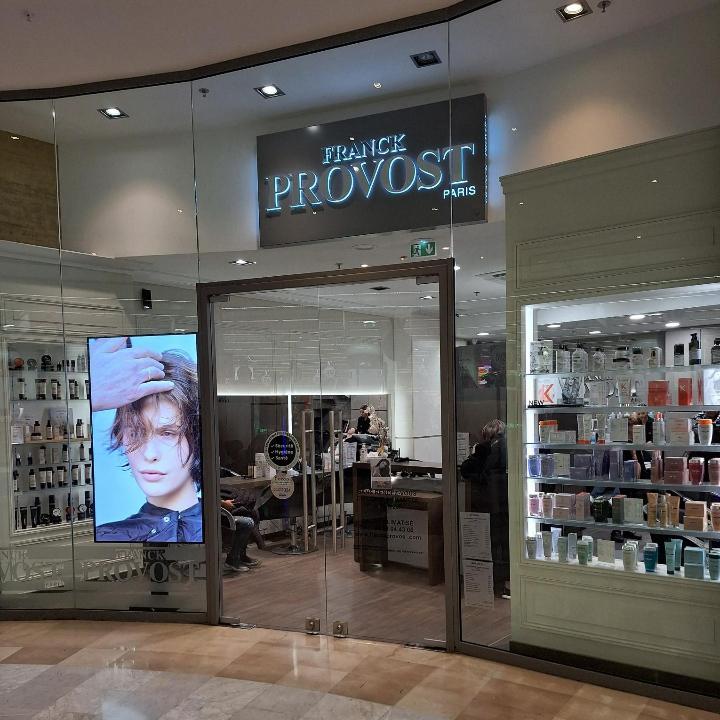 VITRINE