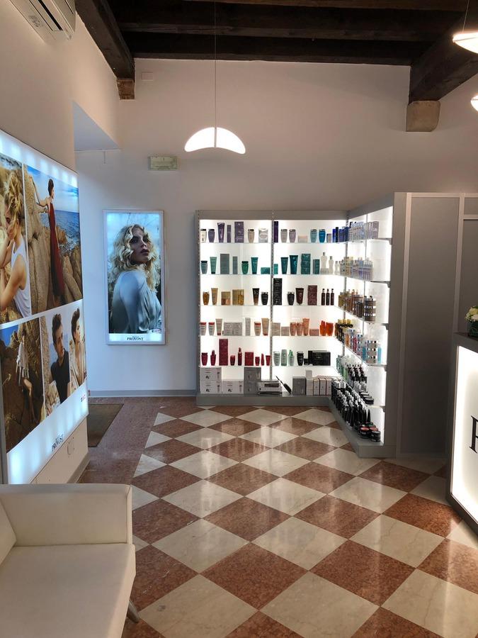 IL NOSTRO SALONE