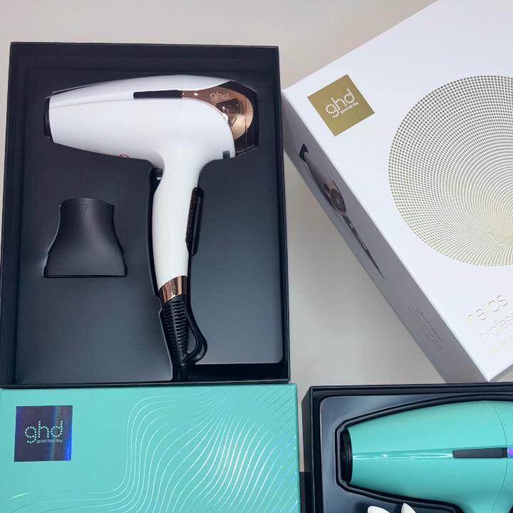 Sèche cheveux helios GHD